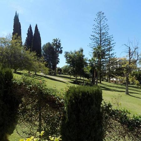 Fuente Aloha Apartment Marbella Bagian luar foto