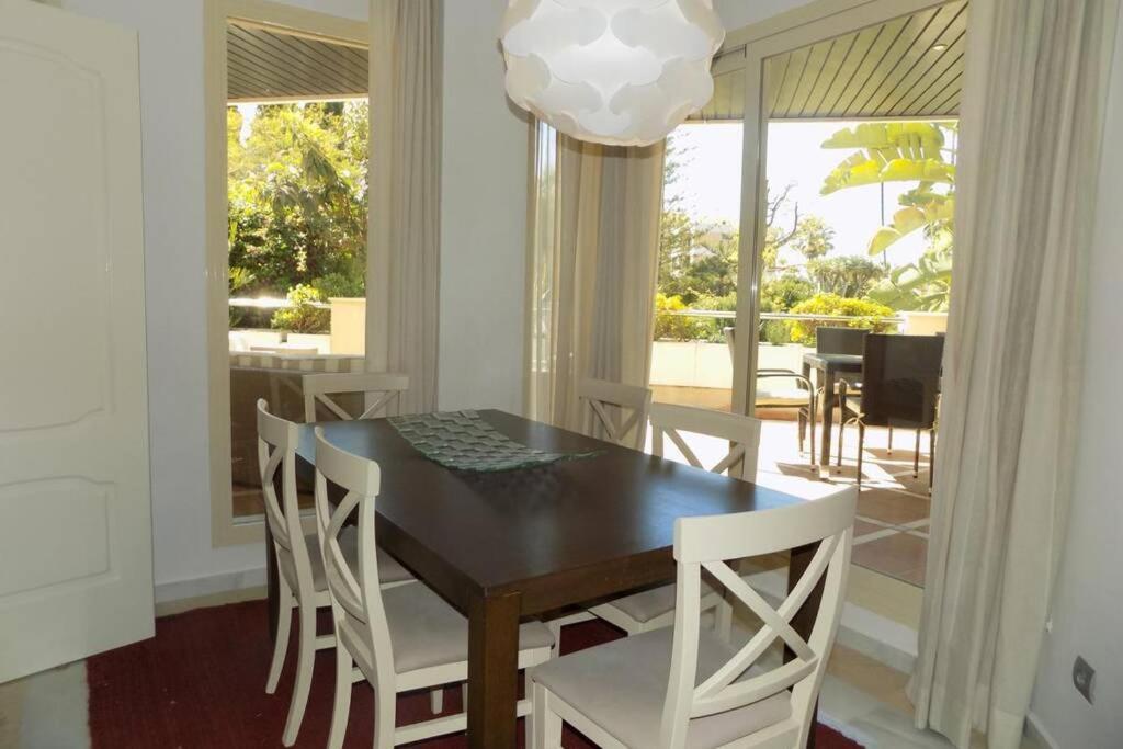 Fuente Aloha Apartment Marbella Bagian luar foto
